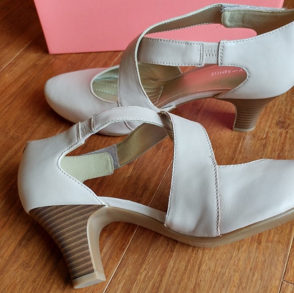 rovana leather pumps